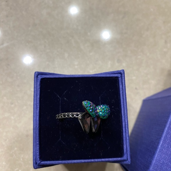 Swarovski Ring - Picture 3 of 3